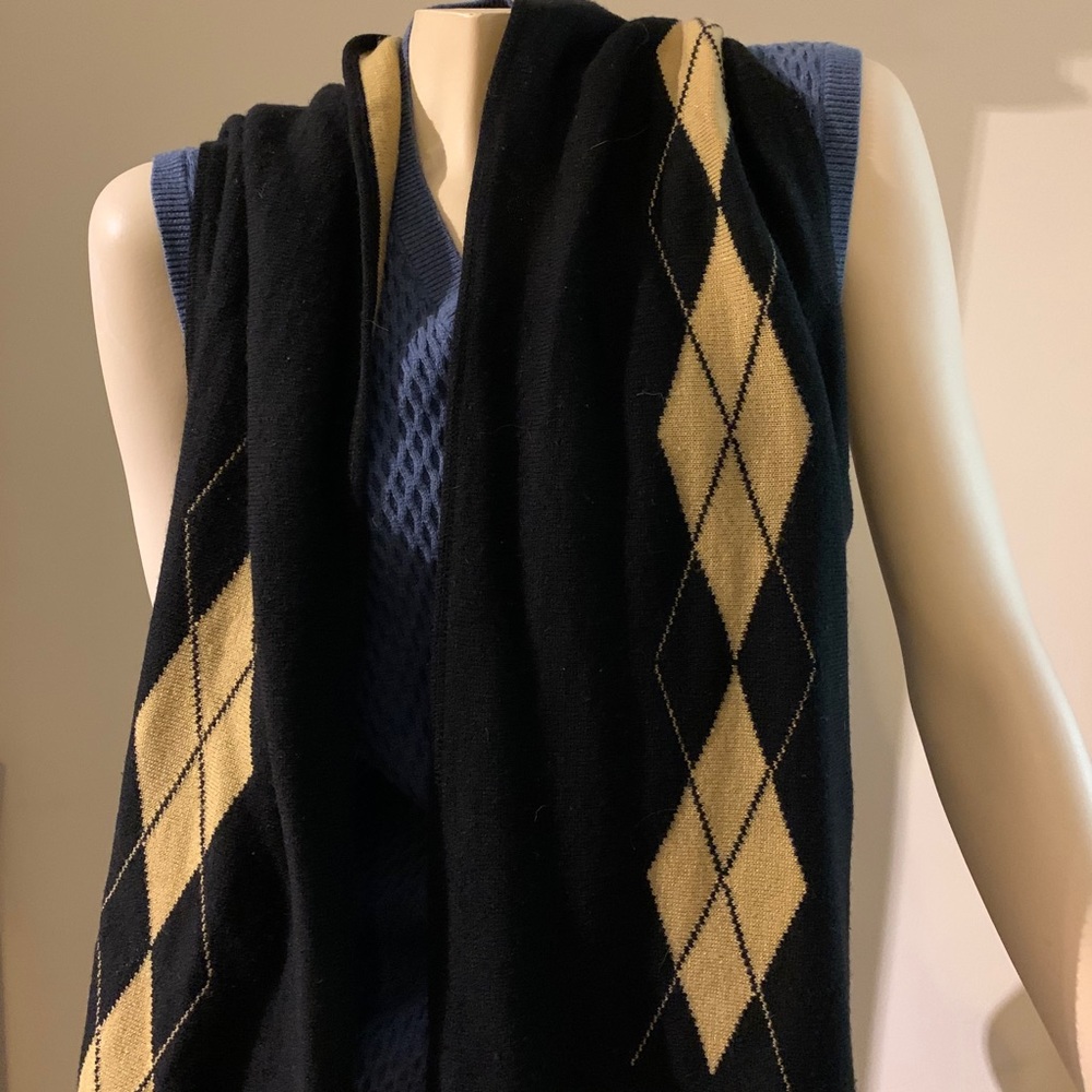 Reversible argyle scarf - Picture 2 of 5